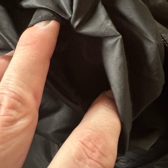 NWT Patagonia Black Nano Puff Hoodie - Picture 6 of 7